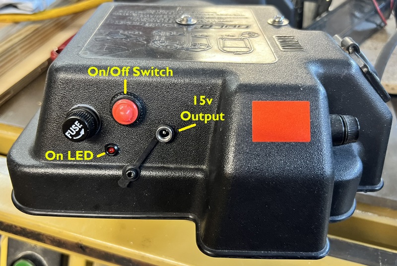 15v outside lid access