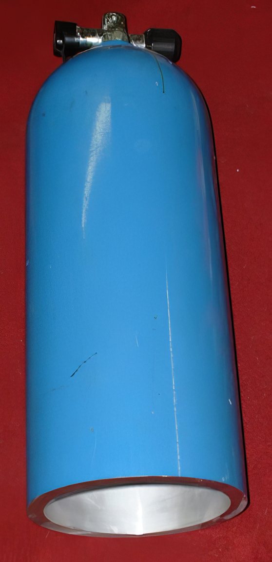 Top of SCUBA Tank